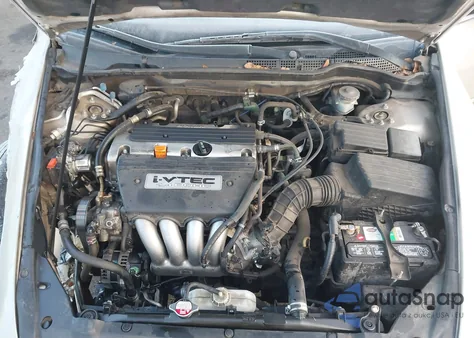 2004 Honda Accord 2.4 Ex z USA, uszkodzony, nr VIN 1HGCM56744A139021